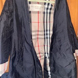 Burberry Lightweight Trenchcoat